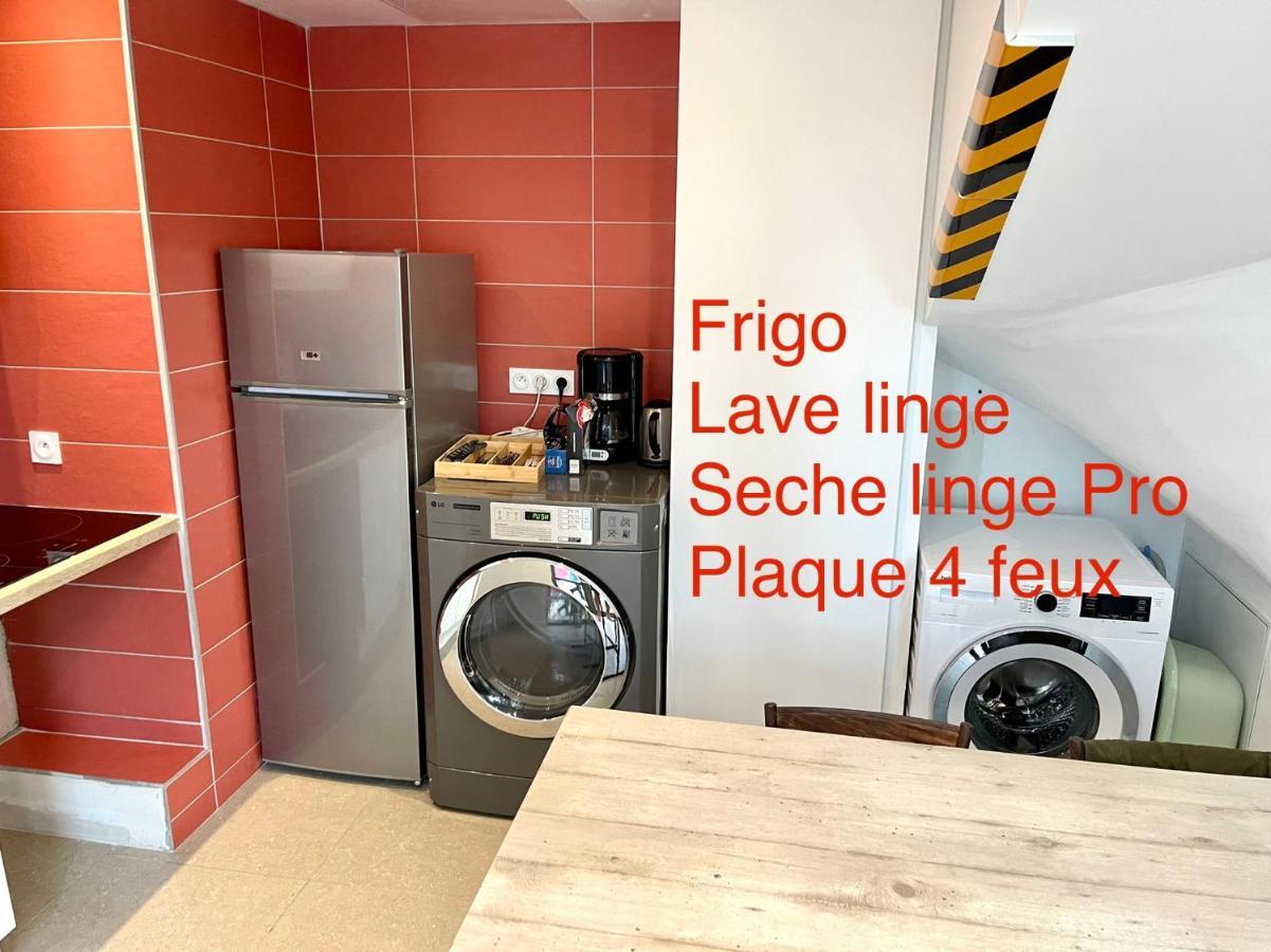 Maison Chene - Cuisine Partagee Et Parking Prive Tassin-la-Demi-Lune Buitenkant foto